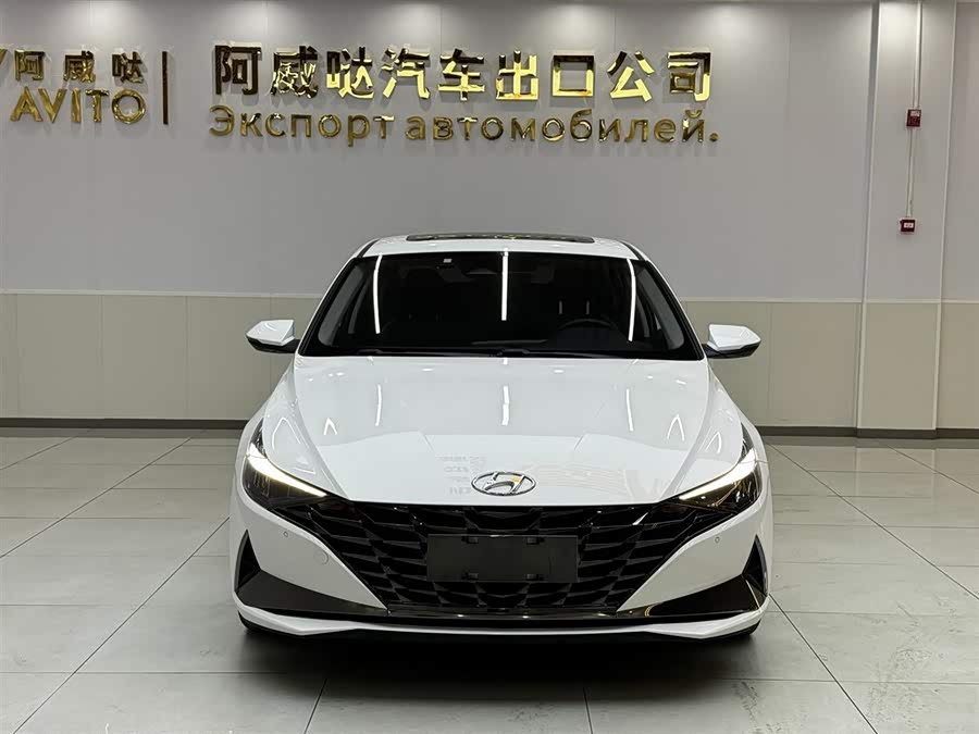 Hyundai Elantra 2023 car image #4