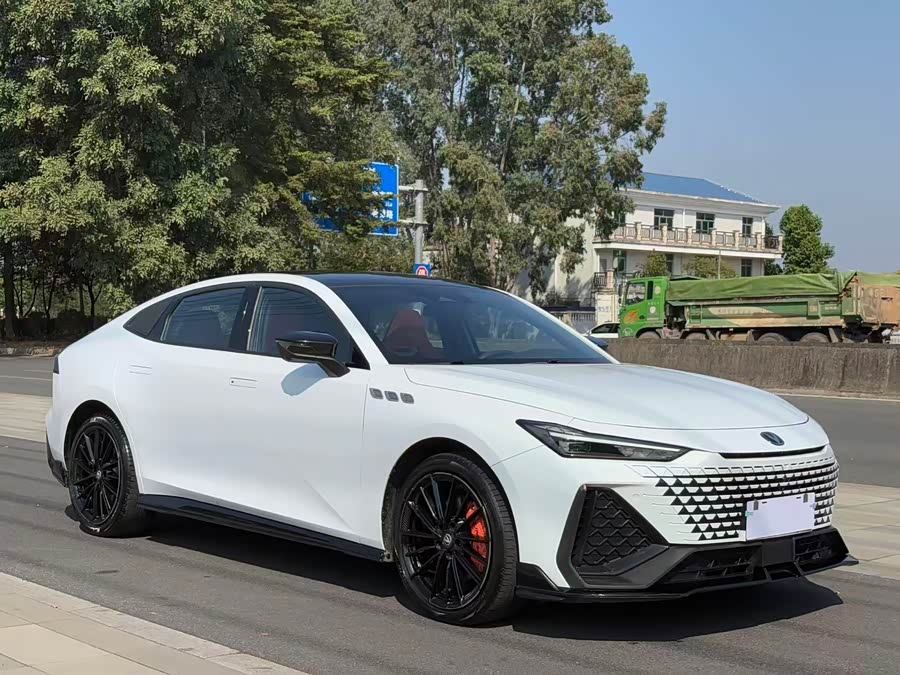 Changan UNI-V 2023 car image #4
