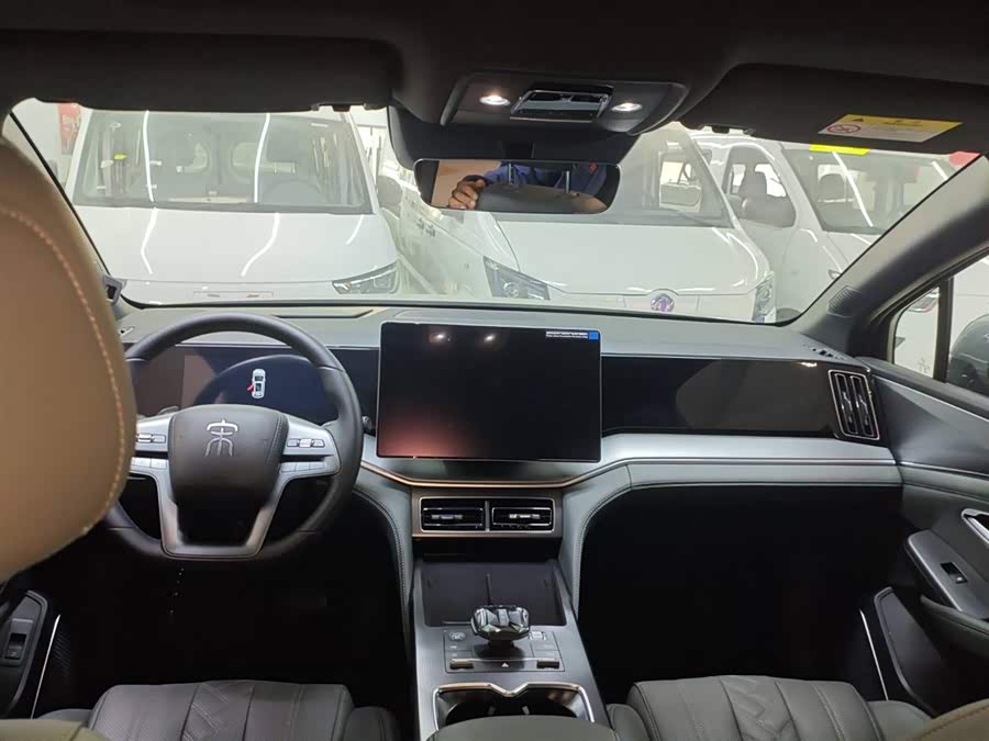 BYD SongL DM-i 2025 car image #4