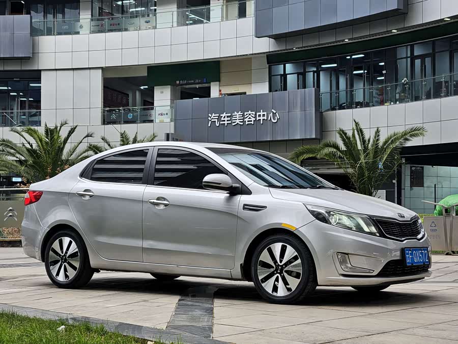 Kia 2012 #4 Kia 2012 car image #4