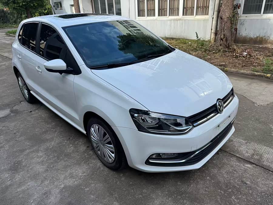 Volkswagen Polo 2018 car image #4