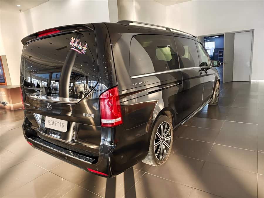 Mercedes-Benz V Class 2022 immagine di auto #4