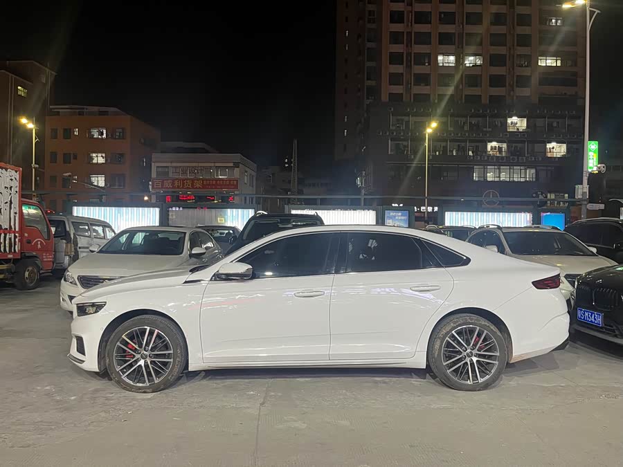 GEELY Preface 2022 #4 GEELY Preface 2022 car image #4