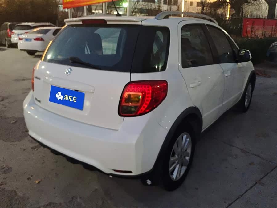 铃木 天语 SX4 2015 汽车图片 #4