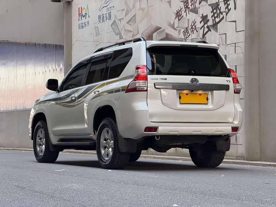 Toyota Land Cruiser Prado 2015 #4 Toyota Land Cruiser Prado 2015 car image #4