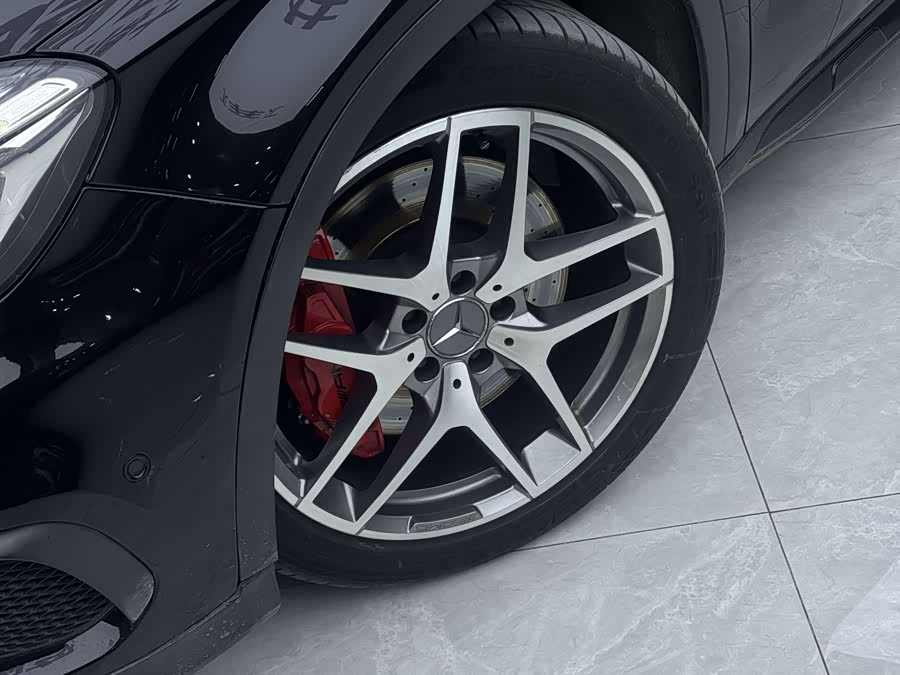 Mercedes-Benz GLA AMG 2015 صورة سيارة #4