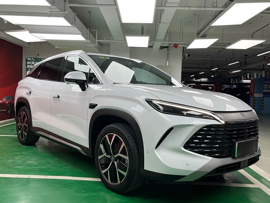 BYD SongL DM-i 2025 car image #4