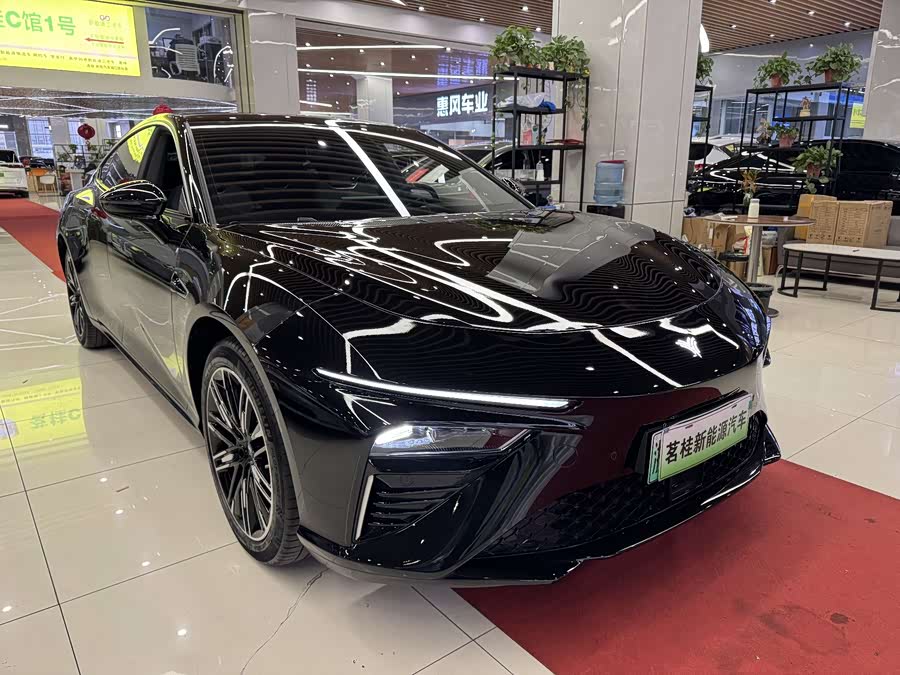 哪吒汽车 哪吒S 2023 汽车图片 #4