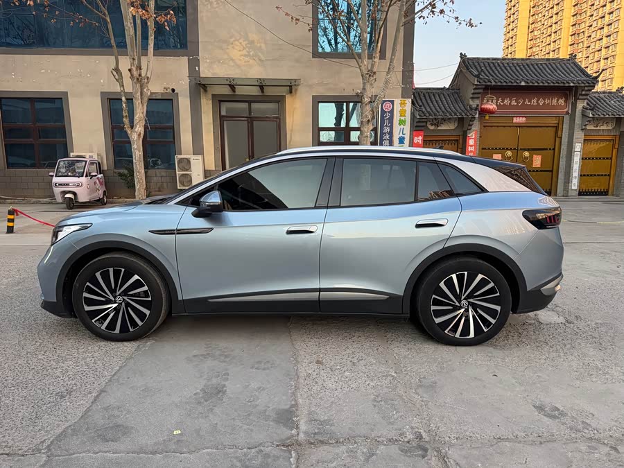 Volkswagen ID.4 X 2021 immagine di auto #4