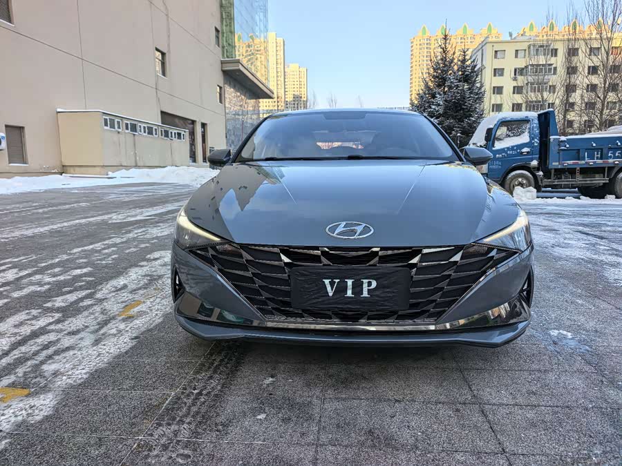 Hyundai Elantra 2022 car image #4