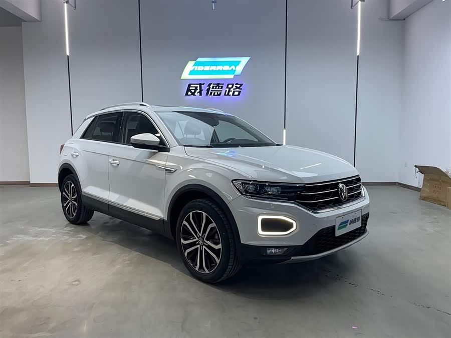 Volkswagen T-Roc 2025 #4 Volkswagen T-Roc 2025 car image #4