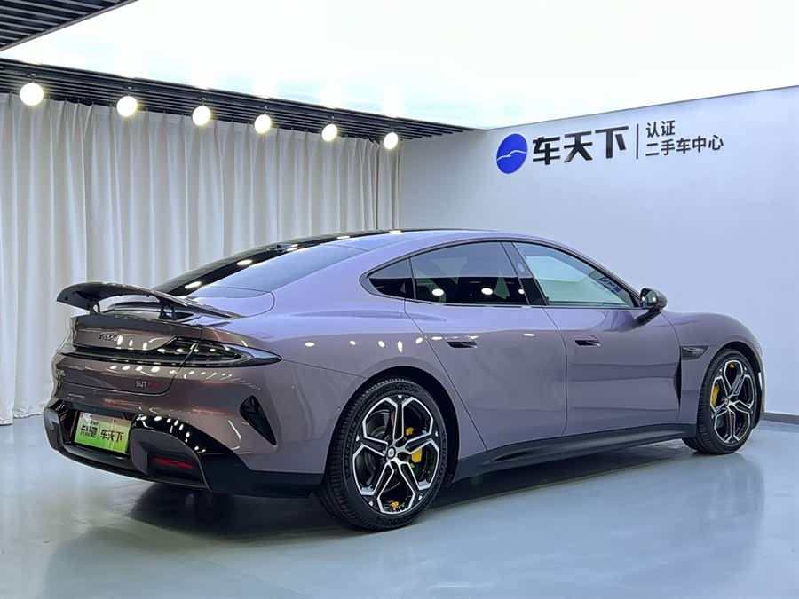 MI SU7 2024 car image #4