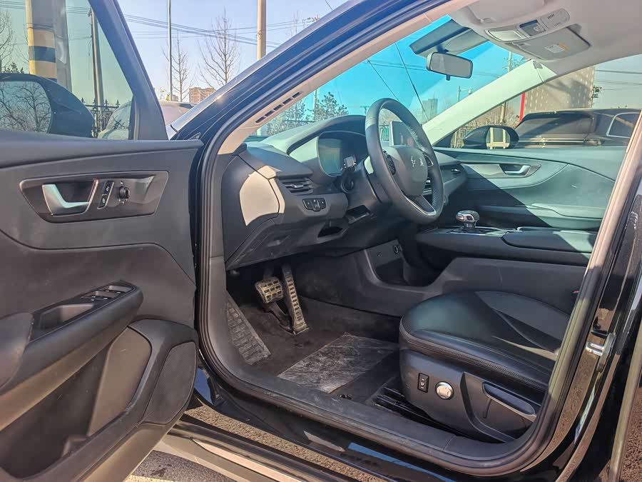 HongQi E-QM5 2022 car image #4