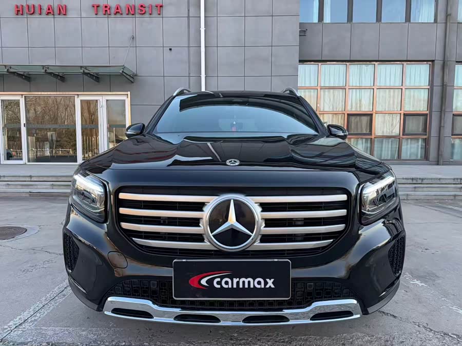 Mercedes-Benz GLB Class 2024 car image #4