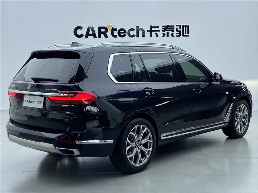 BMW X7 2021 car image #4