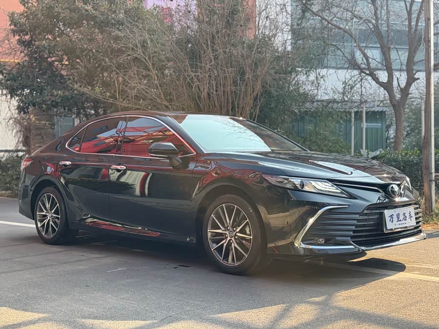 Toyota Camry 2022 car image #4