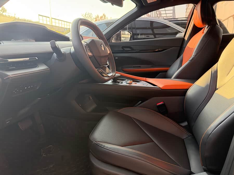 Changan UNI-V iDD 2022 #4 Changan UNI-V iDD 2022 car image #4