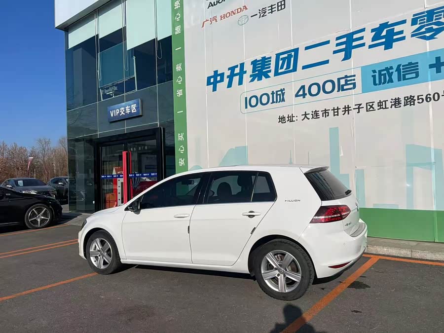 Volkswagen Golf 2017 car image #4