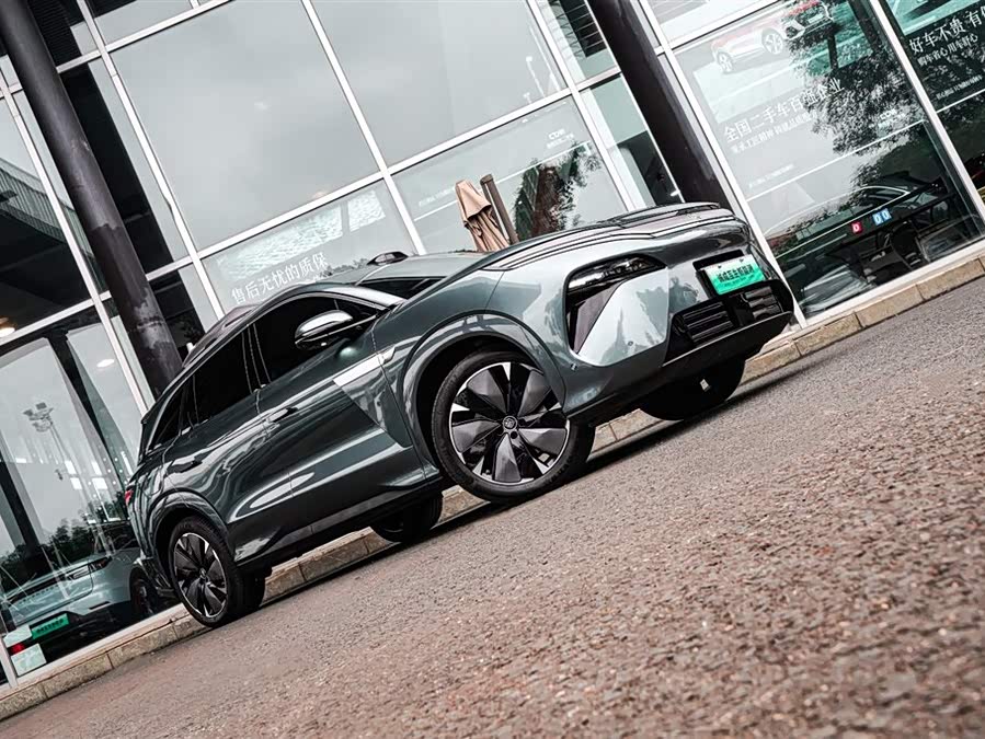 BYD Tang L 2025 immagine di auto #4