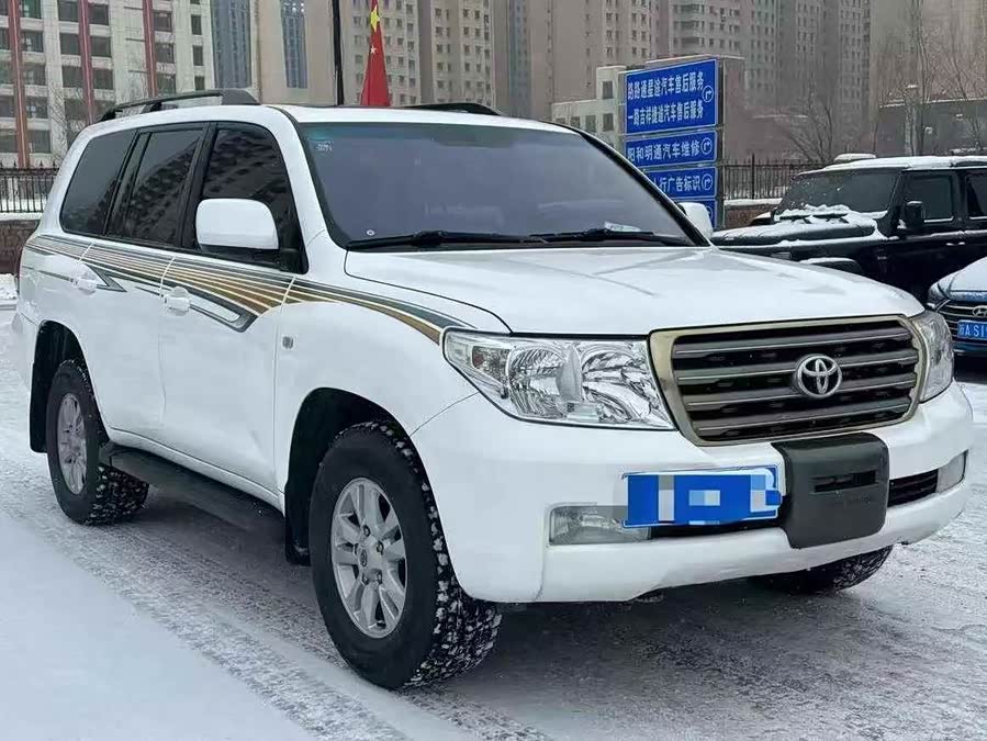 Toyota Land Cruiser 2011 immagine di auto #4