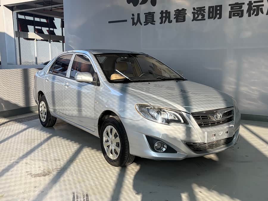 Toyota Corolla (Classic) 2013 immagine di auto #4