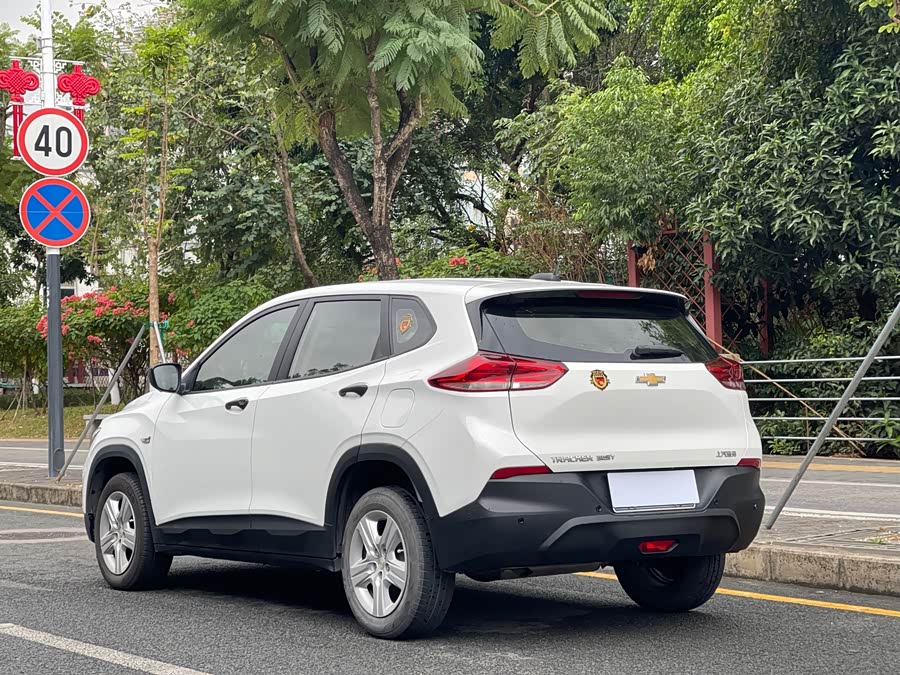 Chevrolet Tracker 2020 immagine di auto #4