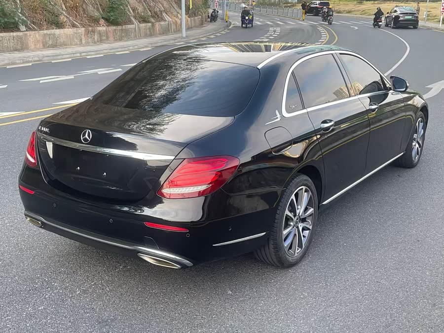 Mercedes-Benz E Class 2017 car image #4