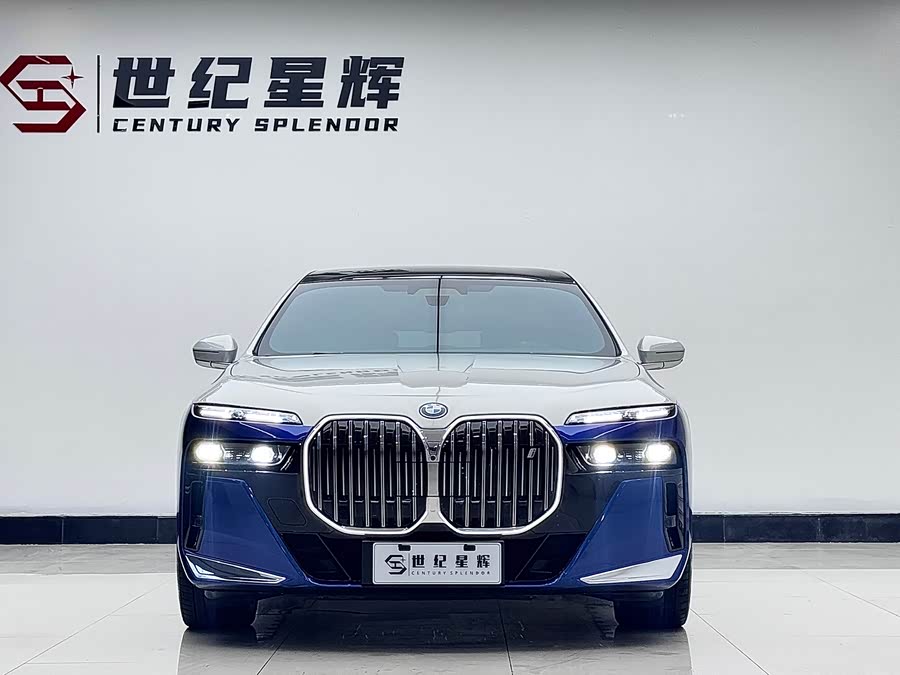 BMW i7 2025 изображение автомобиля #4