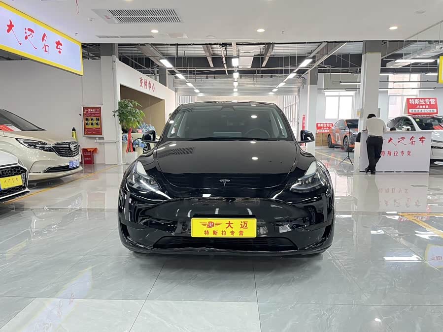 Tesla Model Y 2023 car image #4