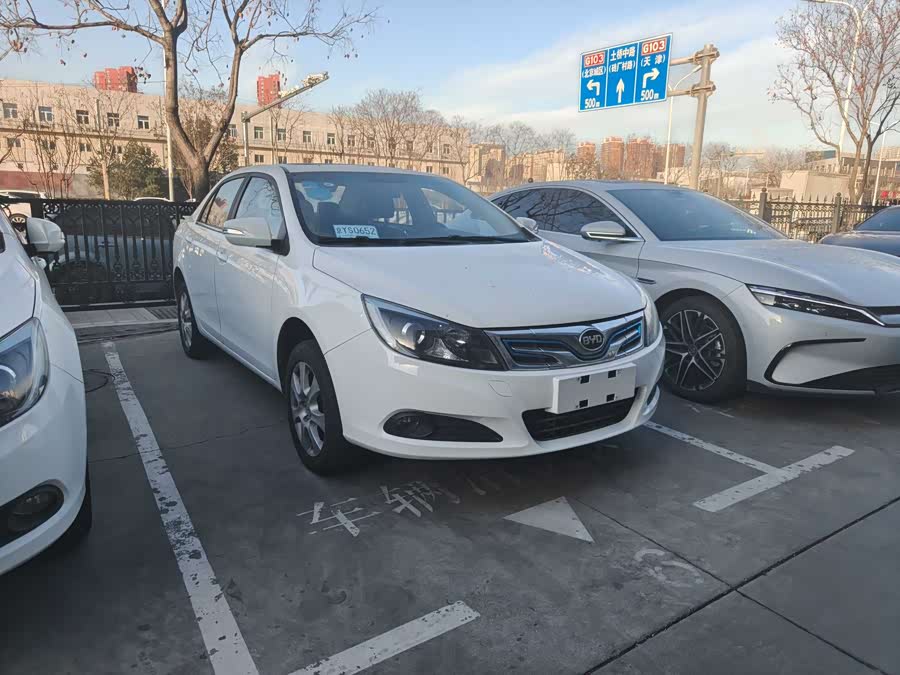 BYD e5 2018 #4 BYD e5 2018 car image #4