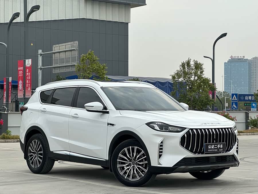 Jetour X70 PLUS 2024 car image #4