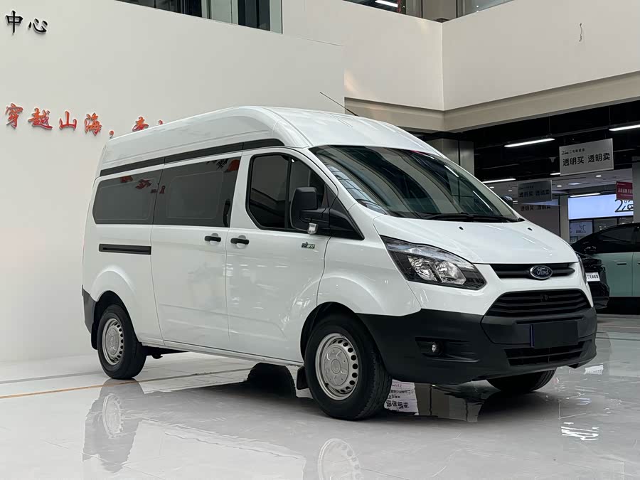 Ford Transit 2022 car image #4