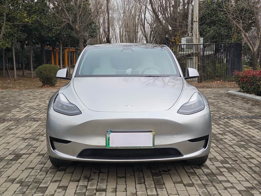 Tesla Model Y 2022 #4 Tesla Model Y 2022 car image #4