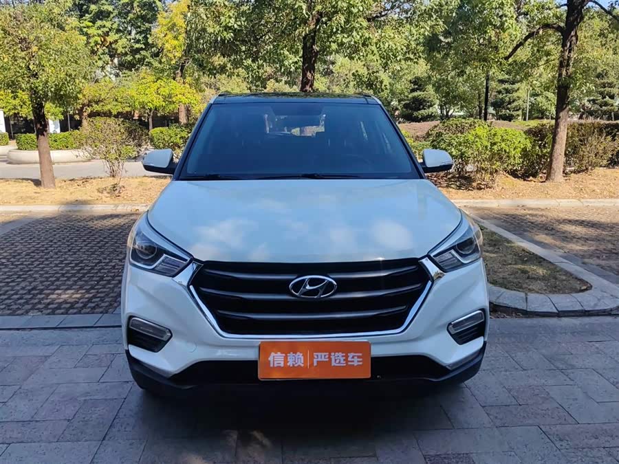 Hyundai ix25 2018 car image #4