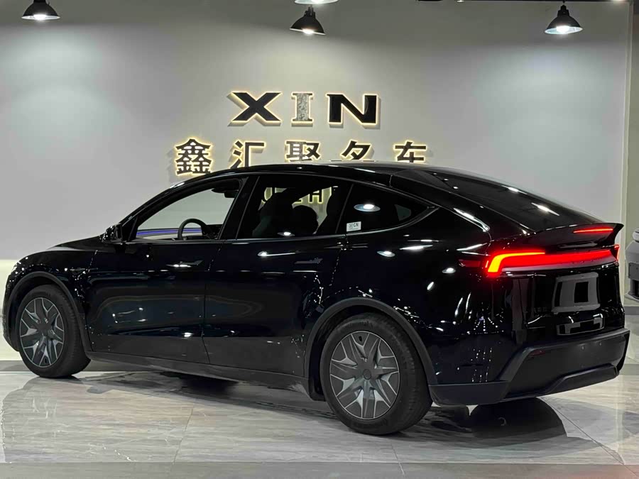 特斯拉 Model Y L 2025 汽车图片 #4
