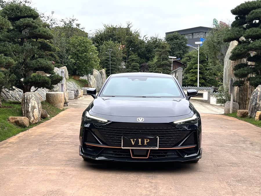 Changan UNI-V 2023 car image #4