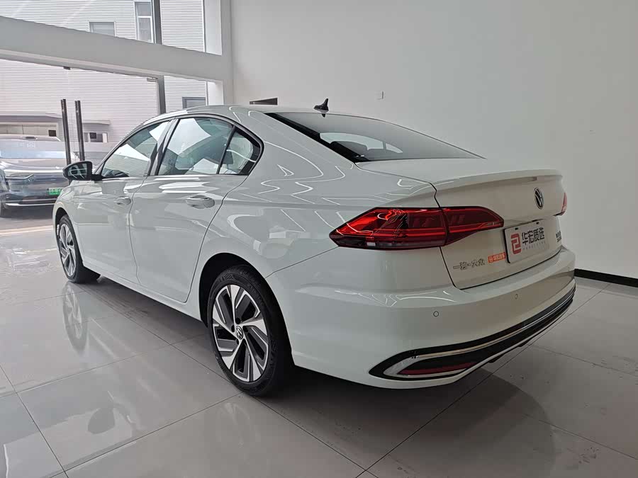 Volkswagen Bora 2024 imagem de carro #4