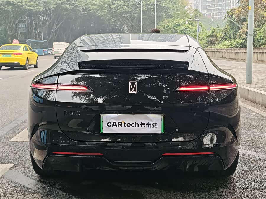 Avatr 12 2024 car image #4