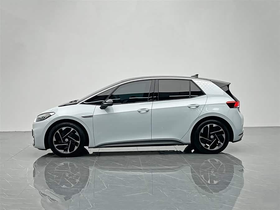 Volkswagen ID.3 2023 car image #4