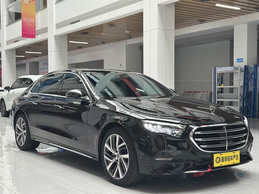 Mercedes-Benz E Class 2024 car image #4