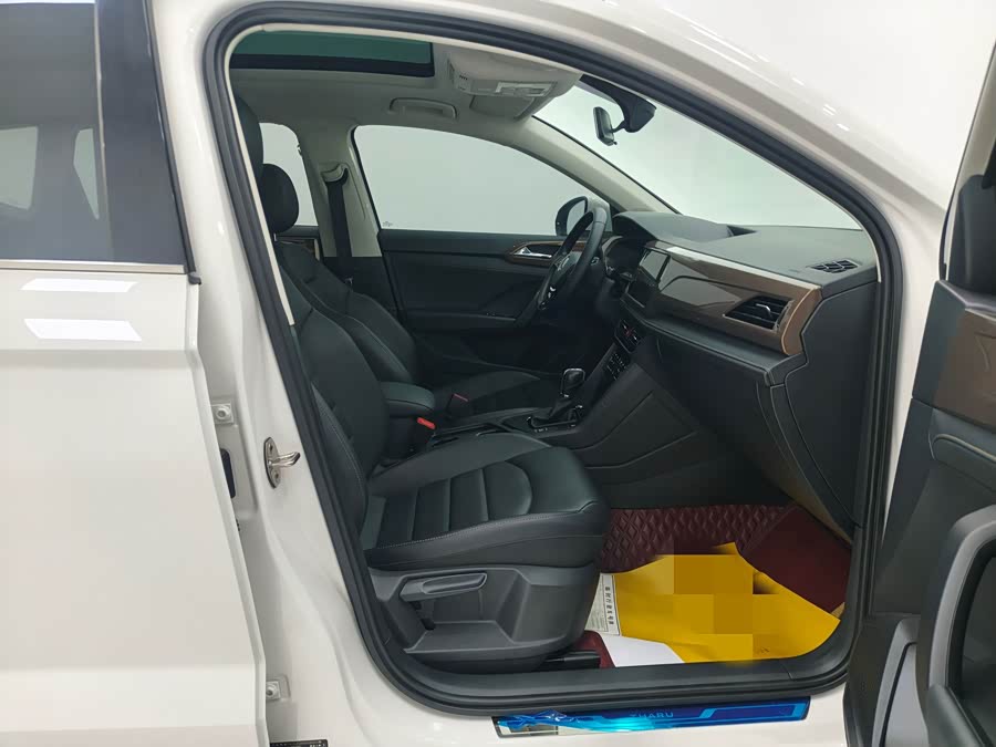 Volkswagen Tharu 2021 immagine di auto #4