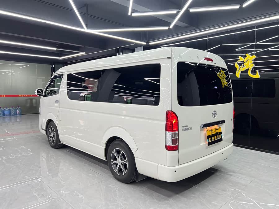 Toyota Hiace 2015 immagine di auto #4