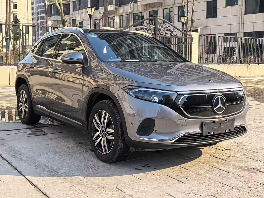 Mercedes-Benz EQA Class 2023 immagine di auto #4