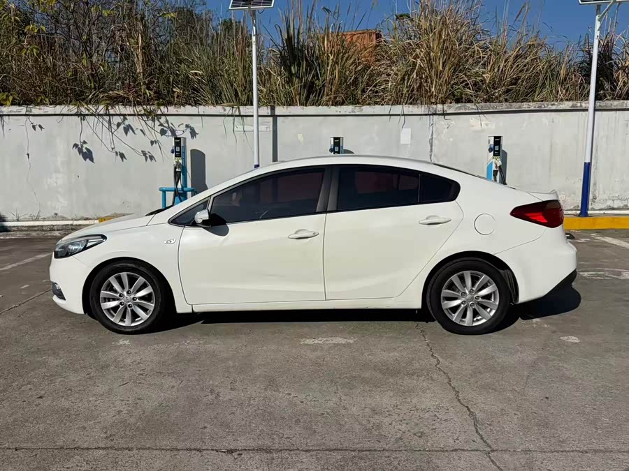 Kia K3 2013 car image #4