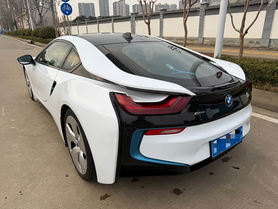 BMW i8 2016 car image #4