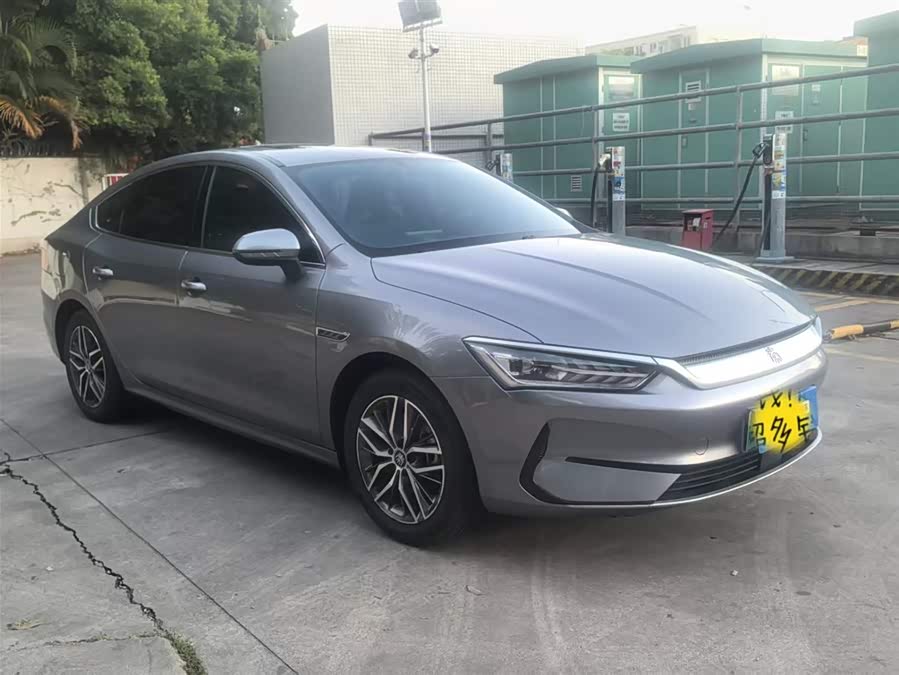 BYD Qin Plus 2022 #4 BYD Qin Plus 2022 car image #4