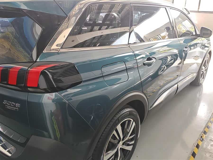 Peugeot 5008 2018 car image #4