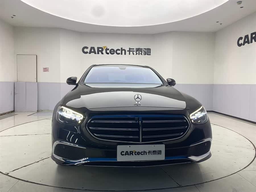 Mercedes-Benz E Class 2023 car image #4