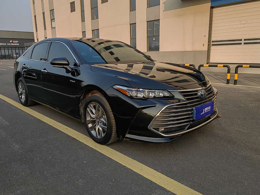 Toyota Avalon 2022 car image #4