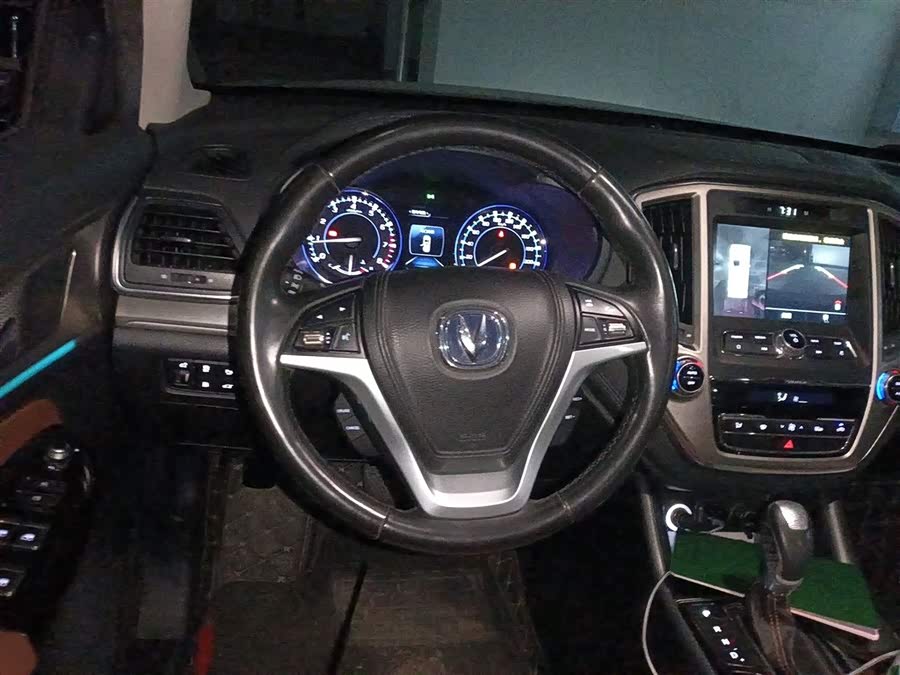 Changan CS95 2017 #4 Changan CS95 2017 صورة سيارة #4